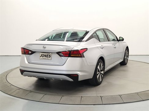 Used 2021 Nissan Altima 2.5 SV image 7