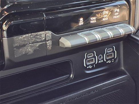Used 2022 RAM 1500 Laramie image 15
