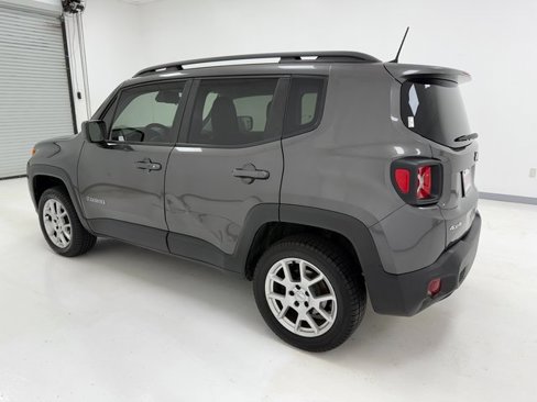Used 2019 Jeep Renegade Latitude image 37