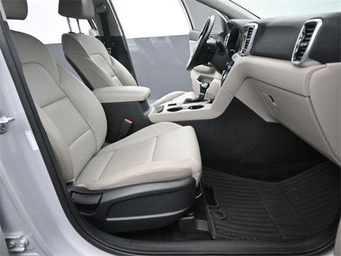 Used 2020 Kia Sportage EX image 18