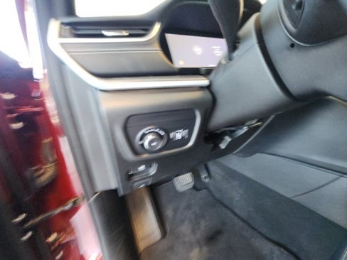 Certified 2024 Jeep Grand Cherokee Limited image 33