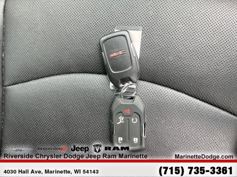 Used 2022 GMC Terrain SLT w/ LPO, Floor Liner Package image 26