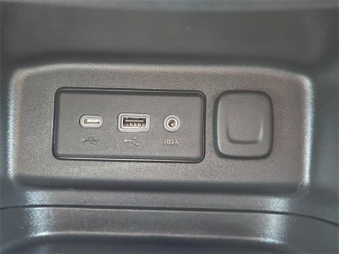 Used 2021 Chevrolet Equinox LT image 22