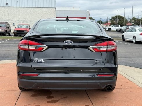 Used 2020 Ford Fusion SE w/ Equipment Group 151A image 5