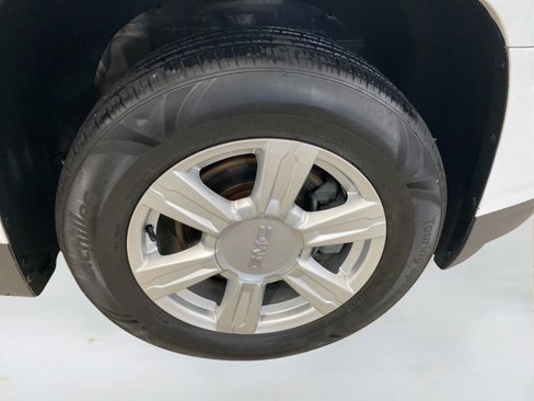 Used 2016 GMC Terrain SLE image 16
