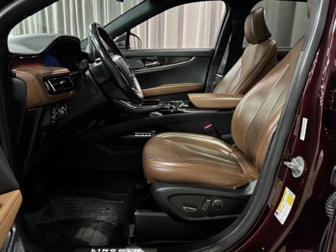 Used 2022 Lincoln Nautilus Reserve image 28