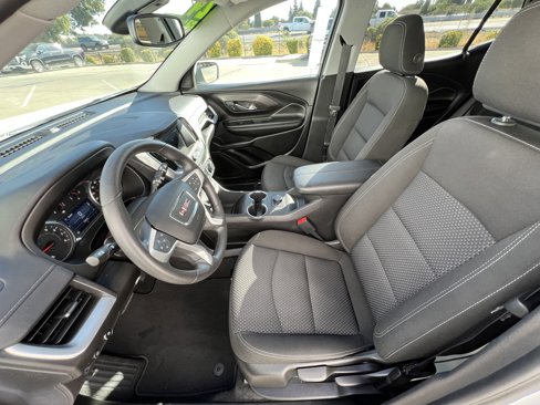 Used 2024 GMC Terrain SLE image 13