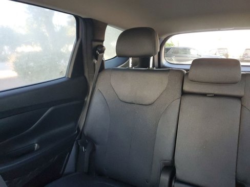 Used 2020 Hyundai Santa Fe SEL image 4