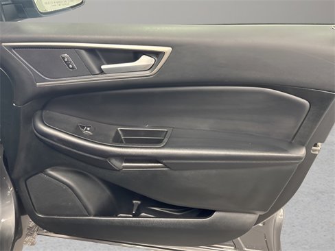 Used 2023 Ford Edge SEL w/ Cold Weather Package image 22