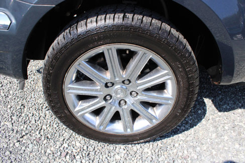 Used 2008 Chrysler Aspen Limited image 25