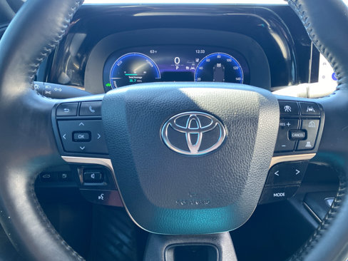 Used 2023 Toyota Crown image 9