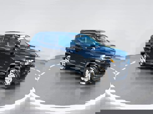 Used 2024 Jeep Compass Latitude image 2