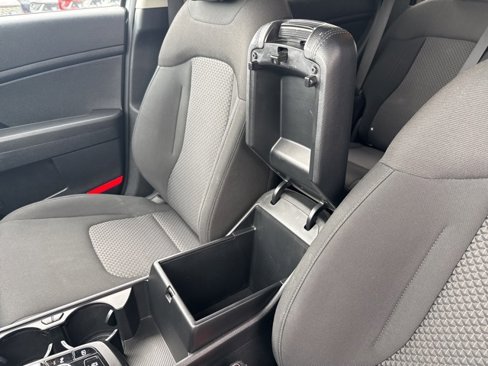 Used 2023 Kia Sportage LX image 25