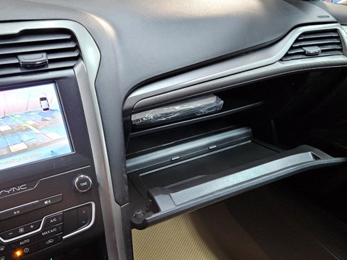 Used 2020 Ford Fusion SE image 23