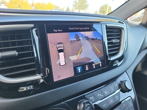 Used 2020 Chrysler Pacifica Touring-L image 23