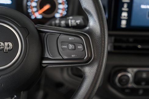 Used 2024 Jeep Wrangler Sport image 33