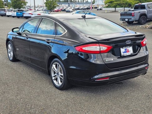 Used 2016 Ford Fusion Energi Titanium w/ Driver Assist Package image 5