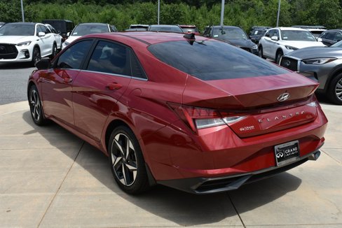 Used 2023 Hyundai Elantra Limited image 11