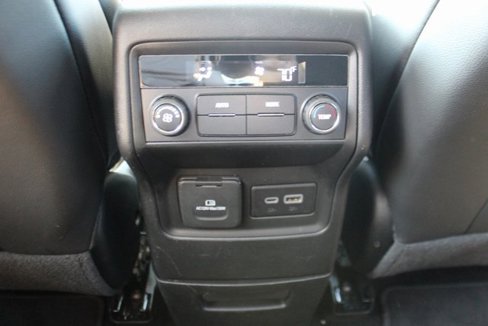 Used 2023 GMC Acadia SLT image 29