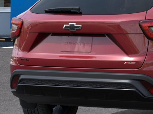 New 2025 Chevrolet Trax RS w/ Sunroof Package image 14