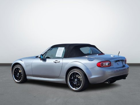 Used 2011 MAZDA MX-5 Miata Grand Touring w/ Premium Pkg image 3