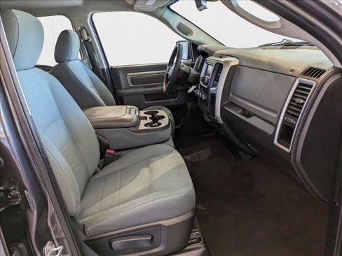 Used 2014 RAM 1500 Classic SLT image 19