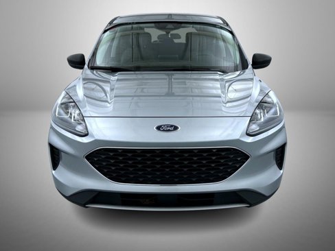 Used 2022 Ford Escape SE w/ Cold Weather Package image 2