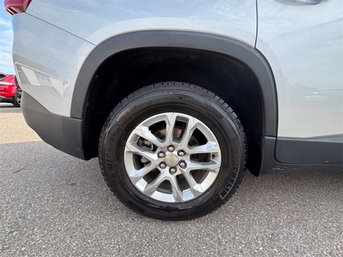Used 2020 Chevrolet Traverse LT w/ Driver Confidence II Package image 49