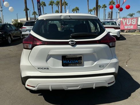 Used 2023 Nissan Kicks SV image 6