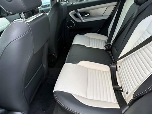 New 2025 Land Rover Discovery Sport Dynamic SE image 12