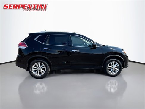 Used 2015 Nissan Rogue SV image 6