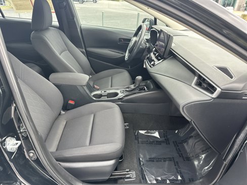 Used 2023 Toyota Corolla LE image 32