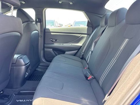 New 2025 Hyundai Elantra Sport image 9