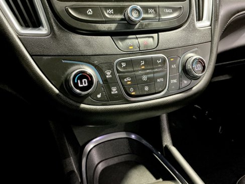 Used 2020 Chevrolet Malibu LT w/ Leather Package image 29