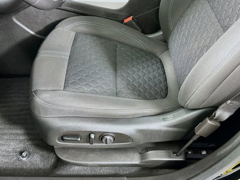 Used 2021 Chevrolet Blazer LT image 19