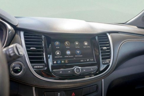 Used 2018 Chevrolet Trax LT w/ LT Convenience Package image 12