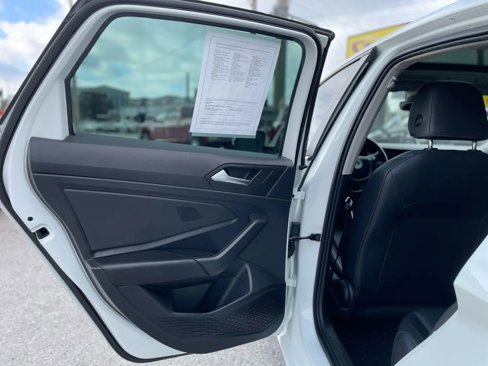 Used 2019 Volkswagen Jetta SEL image 22