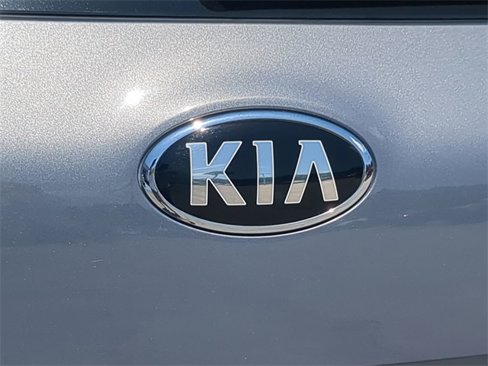 Used 2020 Kia Telluride EX w/ EX Premium Package image 13