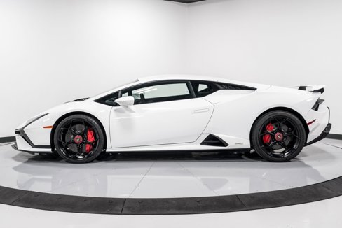 Used 2024 Lamborghini Huracan Tecnica image 6