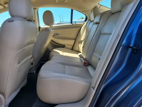 Used 2018 Ford Taurus SEL w/ Equipment Group 201A image 11