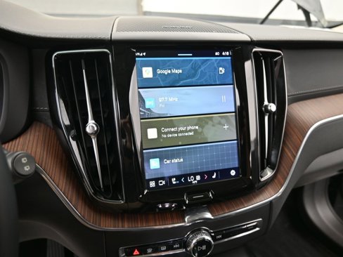Certified 2023 Volvo XC60 B5 Ultimate w/ Protection Package Premier image 22