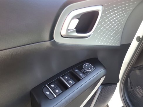 Used 2023 Kia Soul S image 14
