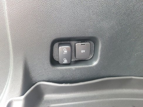 Certified 2018 Ford Edge Titanium w/ Equipment Group 301A image 26