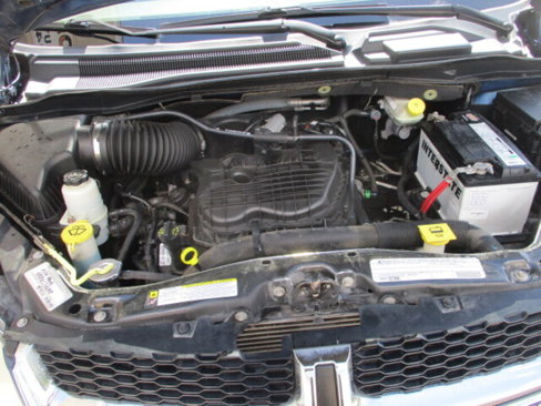 Used 2011 Dodge Grand Caravan Crew w/ Entertainment Group 1 image 4