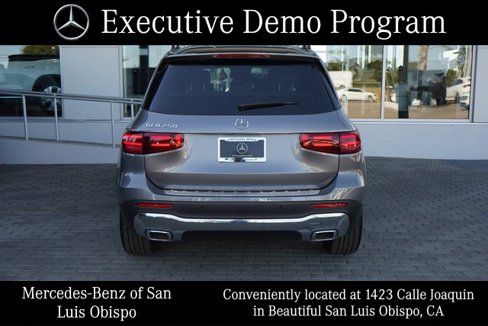 Used 2025 Mercedes-Benz GLB 250 image 7