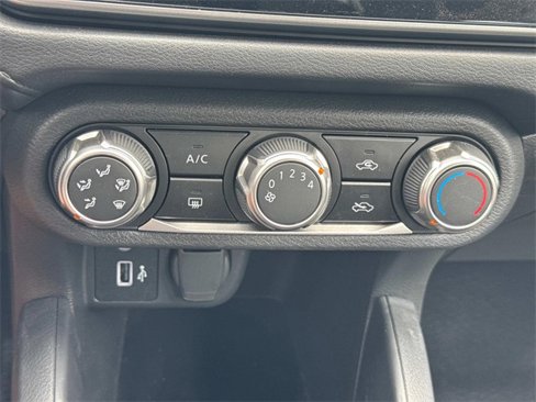 New 2025 Nissan Versa S w/ Trunk Package image 27