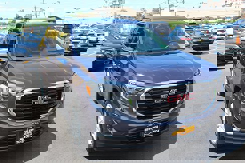 Used 2019 GMC Terrain SLE w/ Driver Convenience Package image 4