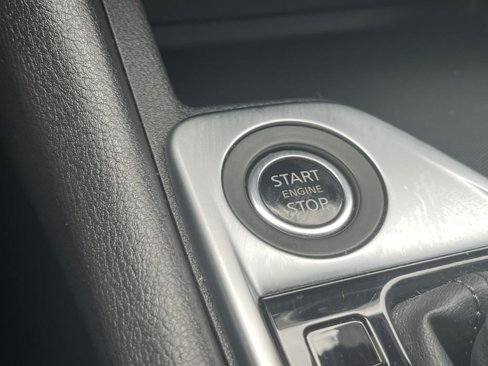 Used 2021 Nissan Sentra SV image 11