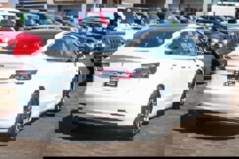 Used 2019 Tesla Model 3 Standard Range image 6