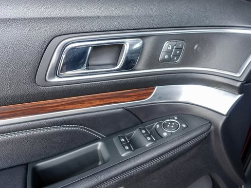Used 2019 Ford Explorer Limited image 26
